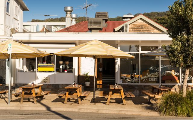 great-ocean-road-bottle-of-milk-cafe-lorne